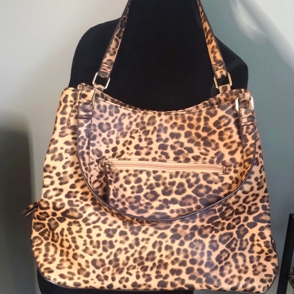 Enzo Angiolini Leopard Print Tote Detachable Strap Pre Owned  Leopard Enzo Angiolini Bag